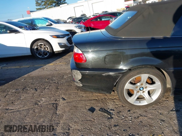 2004 BMW 3 Series 325Ci with VIN WBABW33414PL34071, listed as a IAAI auction lot 41594181 with 207,483 mi miles. Bid and sale history available at carsss.com. Image 6.