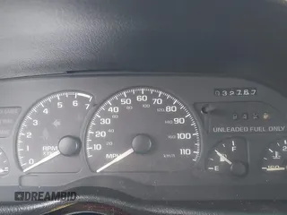 1995 Chevrolet Camaro z VIN 2G1FP22S2S2160911, wystawiony jako IAAI lot #42413545 z przebiegiem 32 767 mil mil oraz . Historia ofert i sprzedaży dostępna na DreamBid. Obrazek 7.