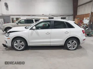 2017 Audi Q3 Premium z VIN WA1ECCFS0HR009385, wystawiony jako IAAI lot #42042437 z przebiegiem 110 341 mil mil oraz . Historia ofert i sprzedaży dostępna na DreamBid. Obrazek 15.