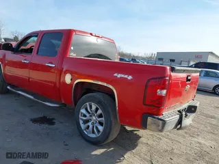 2007 Chevrolet Silverado 1500 LT w/1LT with VIN 2GCEC13C371733814, listed as a IAAI auction lot 41423813 with 1 mi miles. Bid and sale history available at carsss.com. Image 3.