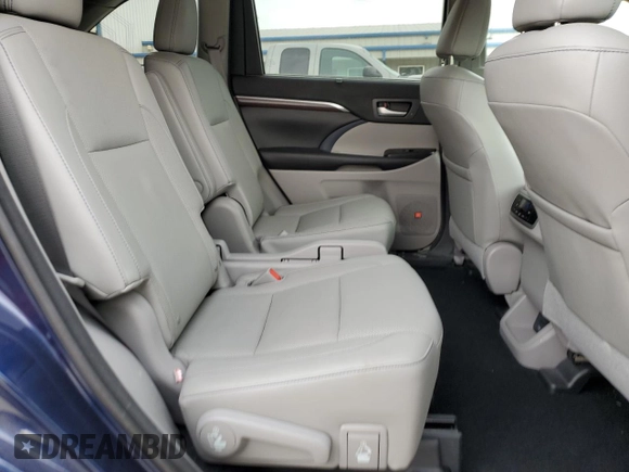 2016 Toyota Highlander Hybrid Limited with VIN 5TDDCRFH5GS016938, listed as a Copart auction lot 55999704 with 64,753 mi miles. Bid and sale history available at carsss.com. Image 11.