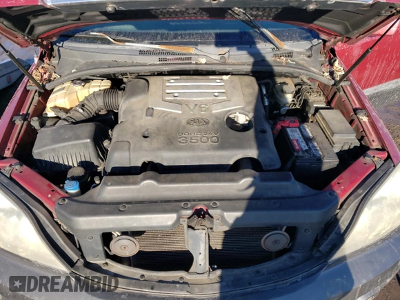 2004 Kia Sorento LX with VIN KNDJC733845234762, listed as a Copart auction lot 41697245 with 181,589 mi miles and Non Repairable. Bid and sale history available at carsss.com. Image 12.