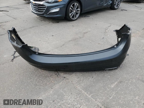 2015 Volvo V60 with VIN YV1612SB5F1186312, listed as a Copart auction lot 58552405 with 77,610 mi miles and Salvage title. Bid and sale history available at DreamBid. Image 12.