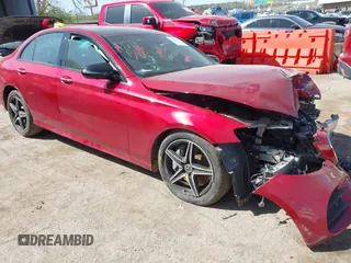 2020 Mercedes-Benz E 450 z VIN WDDZF6JB1LA727158, wystawiony jako IAAI lot #42020851 z przebiegiem 34 109 mil mil oraz . Historia ofert i sprzedaży dostępna na DreamBid. Obrazek 1.