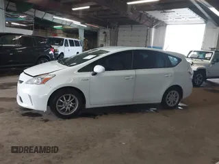 2012 Toyota Prius Two z VIN JTDZN3EU9C3185934, wystawiony jako IAAI lot #42019970 z przebiegiem 124 009 mil mil oraz . Historia ofert i sprzedaży dostępna na DreamBid. Obrazek 14.