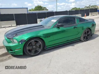 2014 Ford Mustang GT z VIN 1ZVBP8CFXE5273330, wystawiony jako Copart lot #61764025 z przebiegiem 66 486 mil mil oraz Czysty tytuł • Clean title. Historia ofert i sprzedaży dostępna na DreamBid. Obrazek 1.