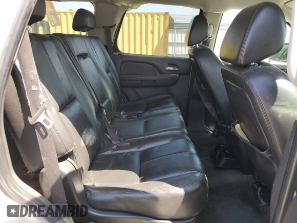 2007 Chevrolet Tahoe LT z VIN 1GNEK13047R103341, wystawiony jako Copart lot #54601315 z przebiegiem 134 742 mil mil oraz Szkoda całkowita • Salvage title. Historia ofert i sprzedaży dostępna na DreamBid. Obrazek 11.