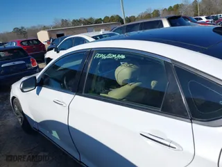 2016 Hyundai Genesis 3.8L with VIN KMHGN4JE6GU126346, listed as a IAAI auction lot 41375161 with 111,932 mi miles. Bid and sale history available at carsss.com. Image 15.