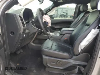 2021 Ford Expedition XLT z VIN 1FMJU1HT2MEA79897, wystawiony jako Copart lot #56353995 z przebiegiem 107 646 mil mil oraz Szkoda całkowita • Salvage title. Historia ofert i sprzedaży dostępna na DreamBid. Obrazek 7.