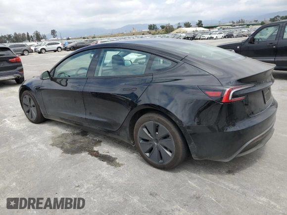 2024 Tesla Model 3 z VIN 5YJ3E1EA6RF739698, wystawiony jako Copart lot #53578755 z przebiegiem 10 847 mil mil oraz Szkody całkowita. Historia ofert i sprzedaży dostępna na DreamBid. Obrazek 2.