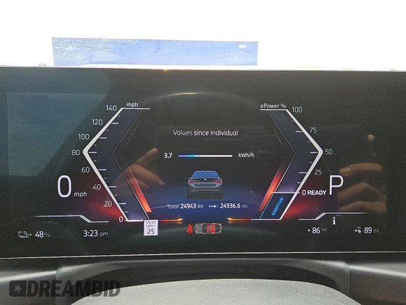 2024 BMW i4 eDrive40 z VIN WBY73AW0XRFS98892, wystawiony jako Copart lot #56057495 z przebiegiem 24 943 mil mil oraz Tytuł czysty. Historia ofert i sprzedaży dostępna na DreamBid. Obrazek 9.