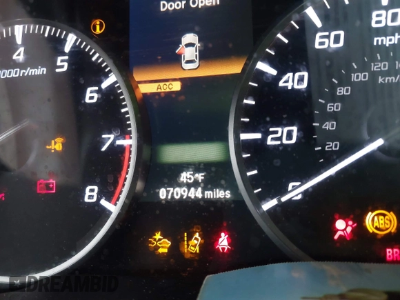 2019 Acura ILX w/Premium Pkg with VIN 19UDE2F78KA014830, listed as a IAAI auction lot 38611591 with 70,944 mi miles. Bid and sale history available at carsss.com. Image 15.