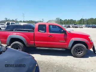 2006 Toyota Tacoma PreRunner z VIN 5TETU62NX6Z265482, wystawiony jako IAAI lot #41931729 z przebiegiem 255 000 mil mil oraz . Historia ofert i sprzedaży dostępna na DreamBid. Obrazek 13.