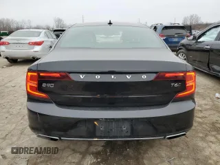 2017 Volvo S90 Momentum with VIN YV1A22MK4H1012268, listed as a Copart auction lot 44632965 with 28,505 mi miles and Salvage Title. Bid and sale history available at carsss.com. Image 6.