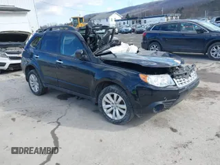 2011 Subaru Forester 2.5X Premium with VIN JF2SHACC0BH718411, listed as a IAAI auction lot 41515167 with 140,884 mi miles. Bid and sale history available at carsss.com. Image 1.