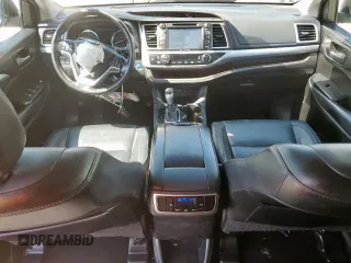 2018 Toyota Highlander Hybrid XLE with VIN 5TDJGRFH1JS045075, listed as a Copart auction lot 62717515 with 81,774 mi miles and Salvage title. Bid and sale history available at DreamBid. Image 8.
