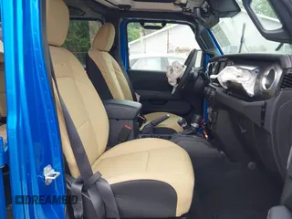 2023 Jeep Wrangler High Altitude с VIN 1C4HJXEN9PW508133, выставлен на аукционе IAAI как лот 42287028 с пробегом 15 862 миль миль и . История ставок и продаж доступна на DreamBid. Изображение 5.