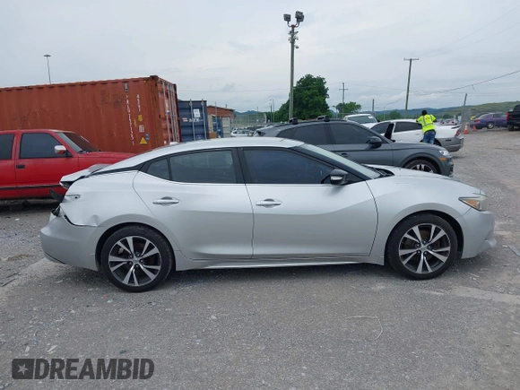 2016 Nissan Maxima SR with VIN 1N4AA6AP8GC407031, listed as a IAAI auction lot 42453395 with 204,155 mi miles and . Bid and sale history available at DreamBid. Image 13.