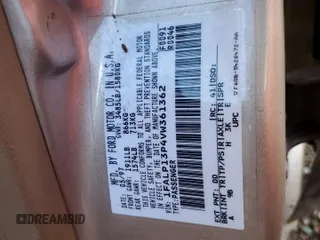 1997 Ford Escort LX z VIN 1FALP13P4VW361362, wystawiony jako Copart lot #47134155 z przebiegiem 56 149 mil mil oraz Szkoda całkowita • Salvage title. Historia ofert i sprzedaży dostępna na DreamBid. Obrazek 12.