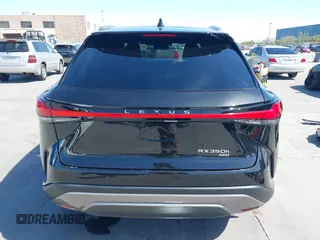 2023 Lexus RX 350h z VIN 2T2BBMCA1PC005914, wystawiony jako IAAI lot #42200587 z przebiegiem 22 480 mil mil oraz . Historia ofert i sprzedaży dostępna na DreamBid. Obrazek 17.