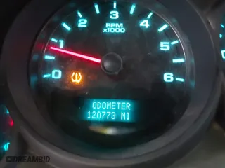 2011 Chevrolet Silverado 1500 LS with VIN 1GCRKREA3BZ309693, listed as a IAAI auction lot 41828266 with 120,773 mi miles. Bid and sale history available at carsss.com. Image 15.