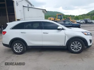 2017 Kia Sorento LX с VIN 5XYPGDA58HG335914, выставлен на аукционе IAAI как лот 42230037 с пробегом 98 202 миль миль и . История ставок и продаж доступна на DreamBid. Изображение 13.