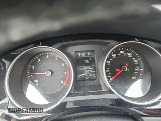 2015 Volkswagen Jetta SE z VIN 3VWD17AJ7FM220222, wystawiony jako Copart lot #62866345 z przebiegiem 68 273 mil mil oraz Szkoda całkowita • Salvage title. Historia ofert i sprzedaży dostępna na DreamBid. Obrazek 9.