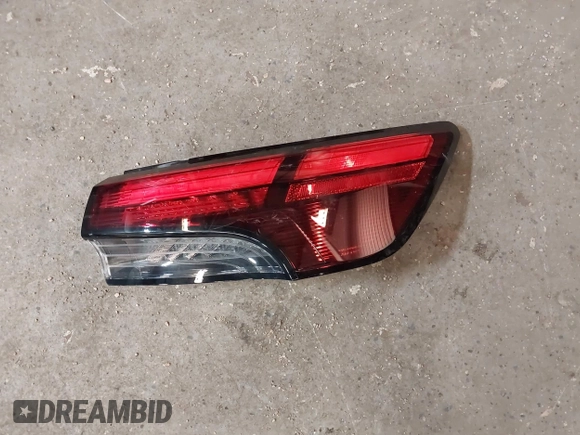 2025 Infiniti QX60 Luxe with VIN 5N1AL1FS8SC347471, listed as a IAAI auction lot 42505447 with 2,706 mi miles and . Bid and sale history available at DreamBid. Image 12.