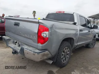 2017 Toyota Tundra 2WD SR5 with VIN 5TFEY5F15HX222712, listed as a IAAI auction lot 42064891 with 214,782 mi miles. Bid and sale history available at carsss.com. Image 4.