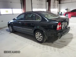 2001 Volkswagen Passat z VIN WVWPH63B61P275520, wystawiony jako Copart lot #86681814 z przebiegiem 142 184 mil mil oraz Szkoda całkowita • Salvage title. Historia ofert i sprzedaży dostępna na DreamBid. Obrazek 2.