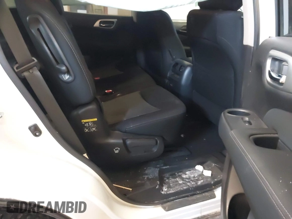 2017 Nissan Pathfinder SV with VIN 5N1DR2MM9HC900787, listed as a IAAI auction lot 41621526 with 126,320 mi miles. Bid and sale history available at carsss.com. Image 8.