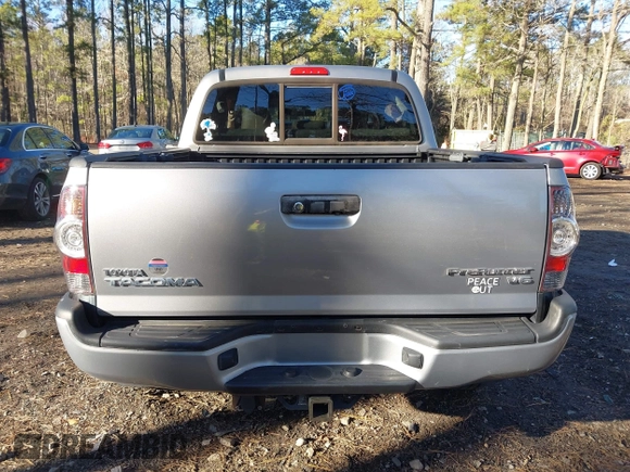 2015 Toyota Tacoma PreRunner z VIN 3TMJU4GNXFM191580, wystawiony jako IAAI lot #41216357 z przebiegiem 78 490 mil mil oraz . Historia ofert i sprzedaży dostępna na DreamBid. Obrazek 16.