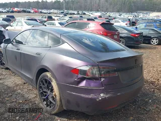 2018 Tesla Model S 75D z VIN 5YJSA1E24JF293863, wystawiony jako IAAI lot #41770779 z przebiegiem Nie podano mil oraz . Historia ofert i sprzedaży dostępna na DreamBid. Obrazek 3.
