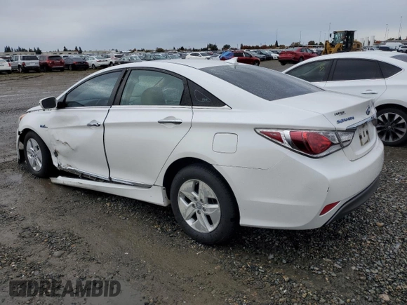 2012 Hyundai Sonata Hybrid with VIN KMHEC4A4XCA057497, listed as a Copart auction lot 82206914 with Not Provided miles and Salvage Title. Bid and sale history available at DreamBid. Image 2.