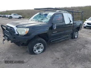 2013 Toyota Tacoma z VIN 3TMLU4ENXDM112109, wystawiony jako IAAI lot #41088524 z przebiegiem 128 120 mil mil oraz . Historia ofert i sprzedaży dostępna na DreamBid. Obrazek 2.