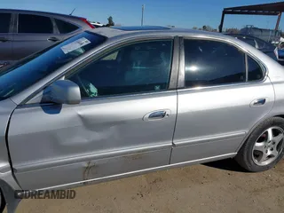 2002 Acura TL w/Navigation with VIN 19UUA56782A040650, listed as a IAAI auction lot 41681496 with 188,433 mi miles. Bid and sale history available at carsss.com. Image 14.