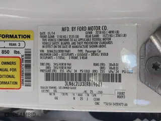 2014 Lincoln MKZ Hybrid with VIN 3LN6L2LU3ER819681, listed as a IAAI auction lot 41867338 with 149,964 mi miles. Bid and sale history available at carsss.com. Image 9.
