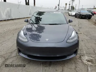 2023 Tesla Model 3 z VIN 5YJ3E1EA3PF620536, wystawiony jako Copart lot #54509885 z przebiegiem 11 483 mil mil oraz Szkoda całkowita • Salvage title. Historia ofert i sprzedaży dostępna na DreamBid. Obrazek 5.