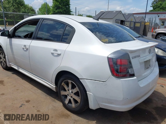 2012 Nissan Sentra 2.0 z VIN 3N1AB6AP1CL640743, wystawiony jako IAAI lot #42165025 z przebiegiem 156 311 mil mil oraz . Historia ofert i sprzedaży dostępna na DreamBid. Obrazek 3.