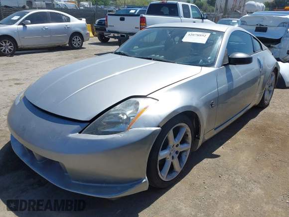 2005 Nissan 350Z Touring with VIN JN1AZ34E85M651414, listed as a IAAI auction lot 42078892 with 155,280 mi miles. Bid and sale history available at carsss.com. Image 2.