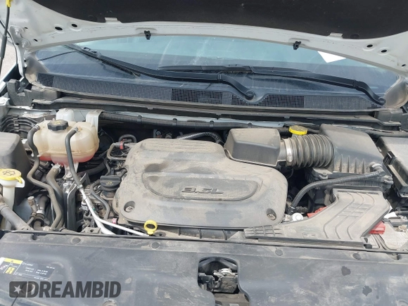 2022 Chrysler Pacifica Touring L with VIN 2C4RC1BG5NR170186, listed as a IAAI auction lot 41422057 with 71,204 mi miles and . Bid and sale history available at DreamBid. Image 10.