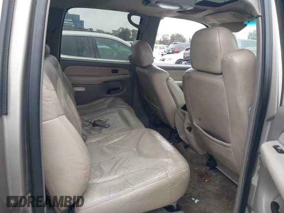 2002 GMC Yukon XL SLT z VIN 3GKEC16T22G355940, wystawiony jako IAAI lot #42373290 z przebiegiem 266 010 mil mil oraz . Historia ofert i sprzedaży dostępna na DreamBid. Obrazek 8.