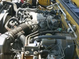 2003 Nissan Frontier XE с VIN 1N6ED26Y93C409679, выставлен на аукционе IAAI как лот 43286209 с пробегом 147 498 миль миль и . История ставок и продаж доступна на DreamBid. Изображение 13.