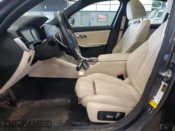 2021 BMW 3 Series 330i xDrive with VIN 3MW5R7J08M8B49316, listed as a Copart auction lot 52520195 with 31,709 mi miles and Salvage Title. Bid and sale history available at carsss.com. Image 7.