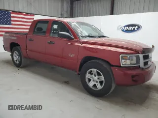 2010 Dodge Dakota Bighorn/Lonestar z VIN 1D7CE3GK4AS100976, wystawiony jako Copart lot #57589005 z przebiegiem 163 315 mil mil oraz Czysty tytuł • Clean title. Historia ofert i sprzedaży dostępna na DreamBid. Obrazek 4.
