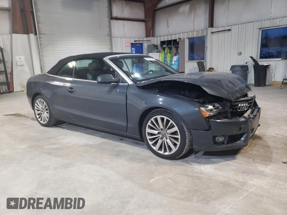 2010 Audi A5 Premium Plus z VIN WAULFAFH5AN021376, wystawiony jako Copart lot #85191434 z przebiegiem 57 629 mil mil oraz Czysty tytuł • Clean title. Historia ofert i sprzedaży dostępna na DreamBid. Obrazek 4.