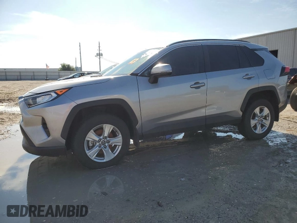 2021 Toyota RAV4 XLE with VIN 2T3W1RFV6MC152866, listed as a Copart auction lot 67205784 with 0 mi miles and Salvage Title. Bid and sale history available at carsss.com. Image 1.