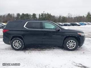 2020 Chevrolet Traverse LT Cloth with VIN 1GNEVGKW0LJ177896, listed as a IAAI auction lot 41530379 with 61,413 mi miles. Bid and sale history available at carsss.com. Image 13.