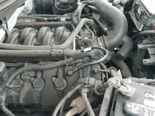 2013 Ford F-150 XL z VIN 1FTNF1CF3DKE48592, wystawiony jako IAAI lot #43454648 z przebiegiem 196 000 mil mil oraz . Historia ofert i sprzedaży dostępna na DreamBid. Obrazek 18.