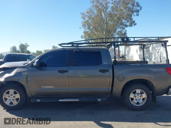 2008 Toyota Tundra z VIN 5TFEV54178X038920, wystawiony jako IAAI lot #41668006 z przebiegiem 217 053 mil mil oraz . Historia ofert i sprzedaży dostępna na DreamBid. Obrazek 14.